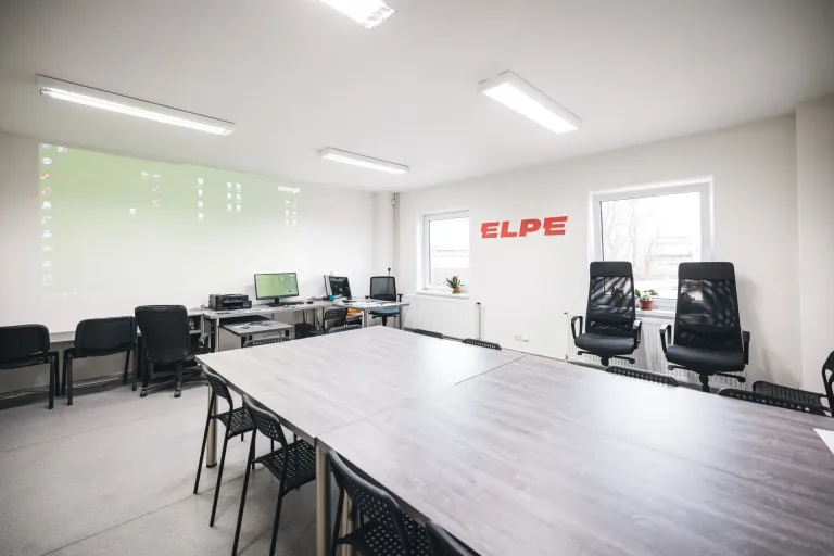 Spolupráce škol a firem – praxe ve firmě ELPE