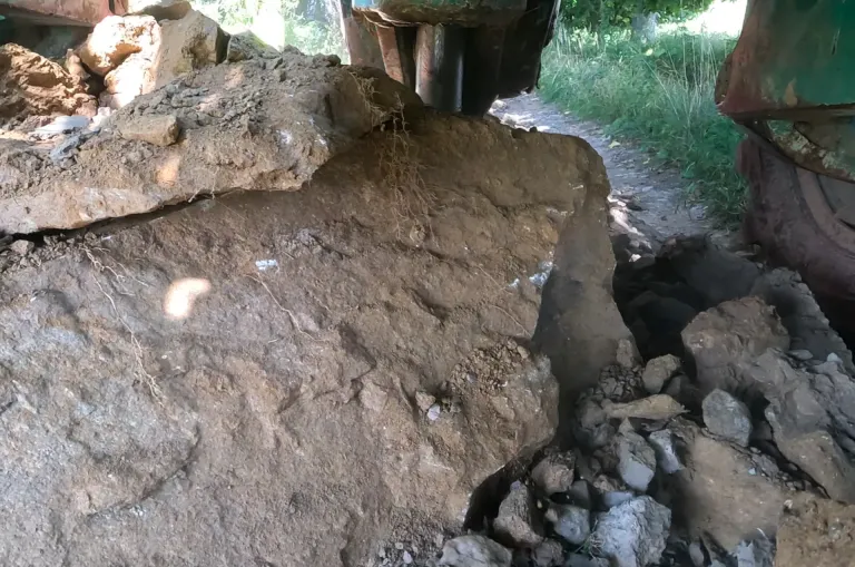 Bezvýkopová pokládka kabelu VN a NN
